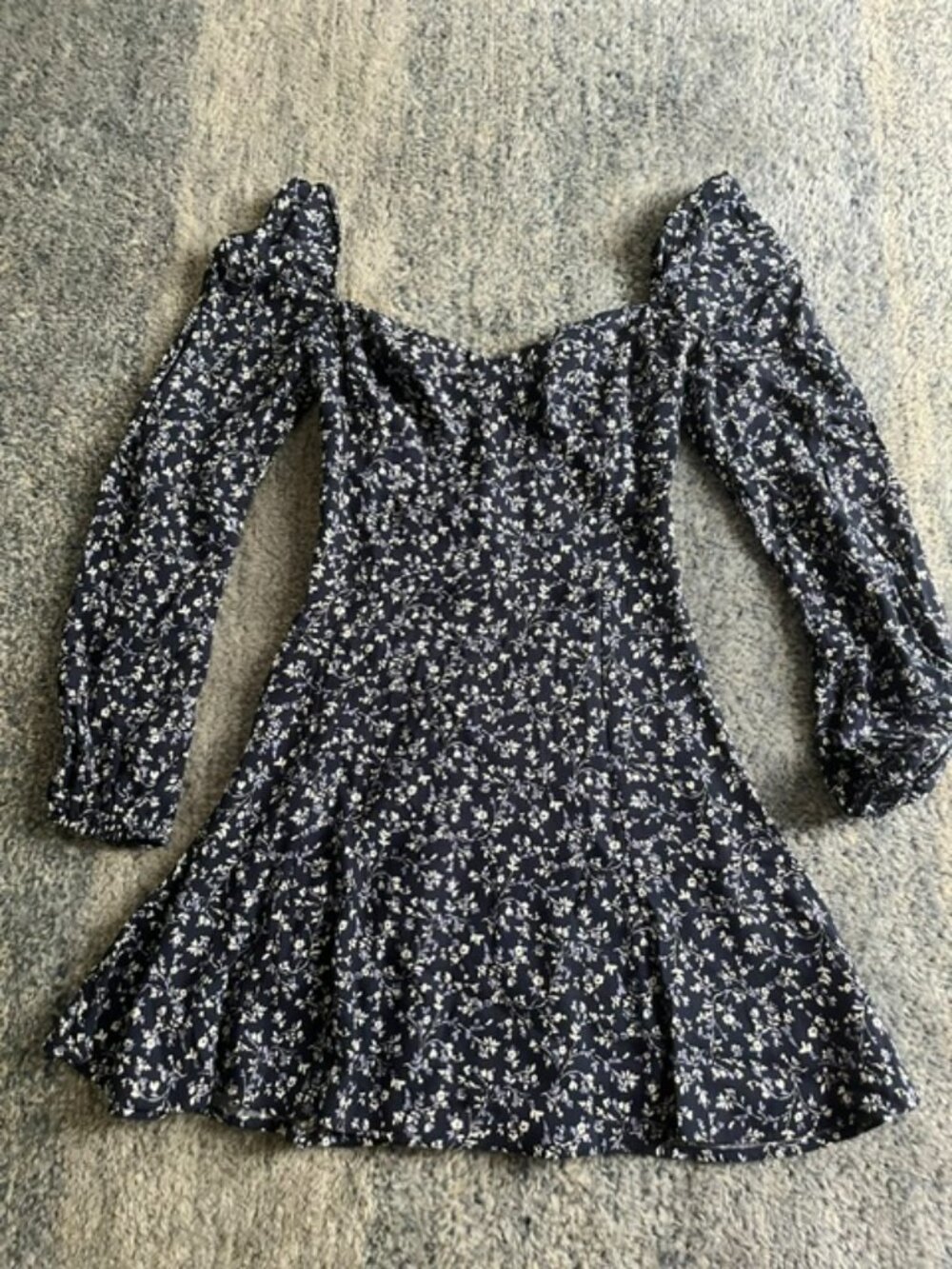 Women's Reformation navy floral puff sleeve mini dress size 0